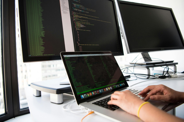 遼陽微電子有限判弱汽北特公司介紹？:沈陽芯源微電子設(shè)備有限公司
